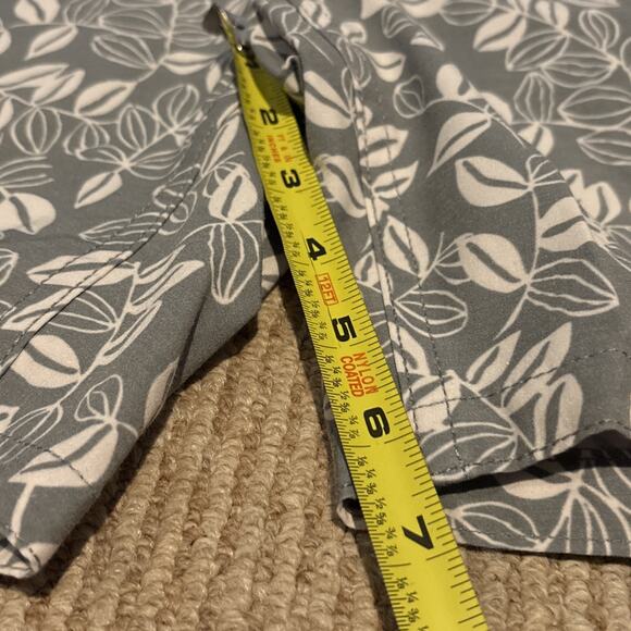 Men's Faherty Classic Board Shorts Avellanas Print Sage Green Size 29 7" inseam - Picture 10 of 12